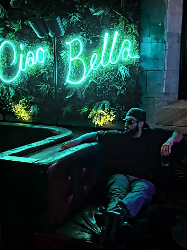 Ciao Bella, in the neon