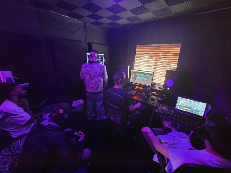 Everyone facing in, eyes on the take