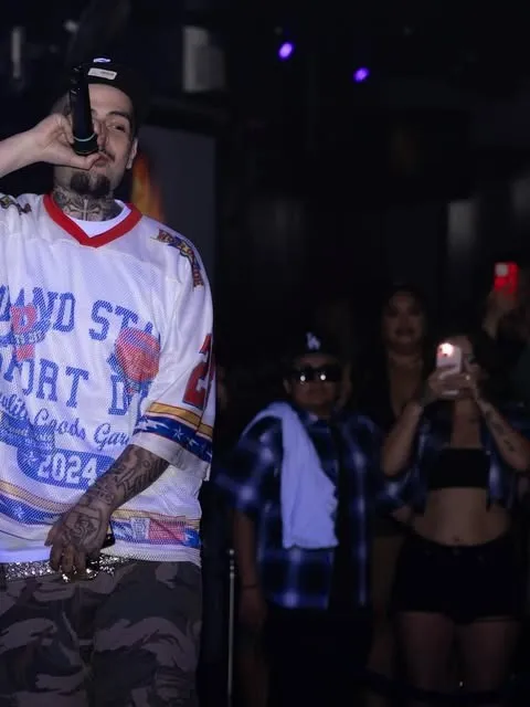 On stage, mic up